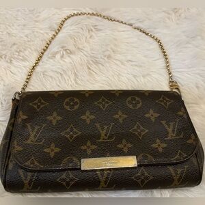Louis Vuitton Gold Chain Monogram Clutch